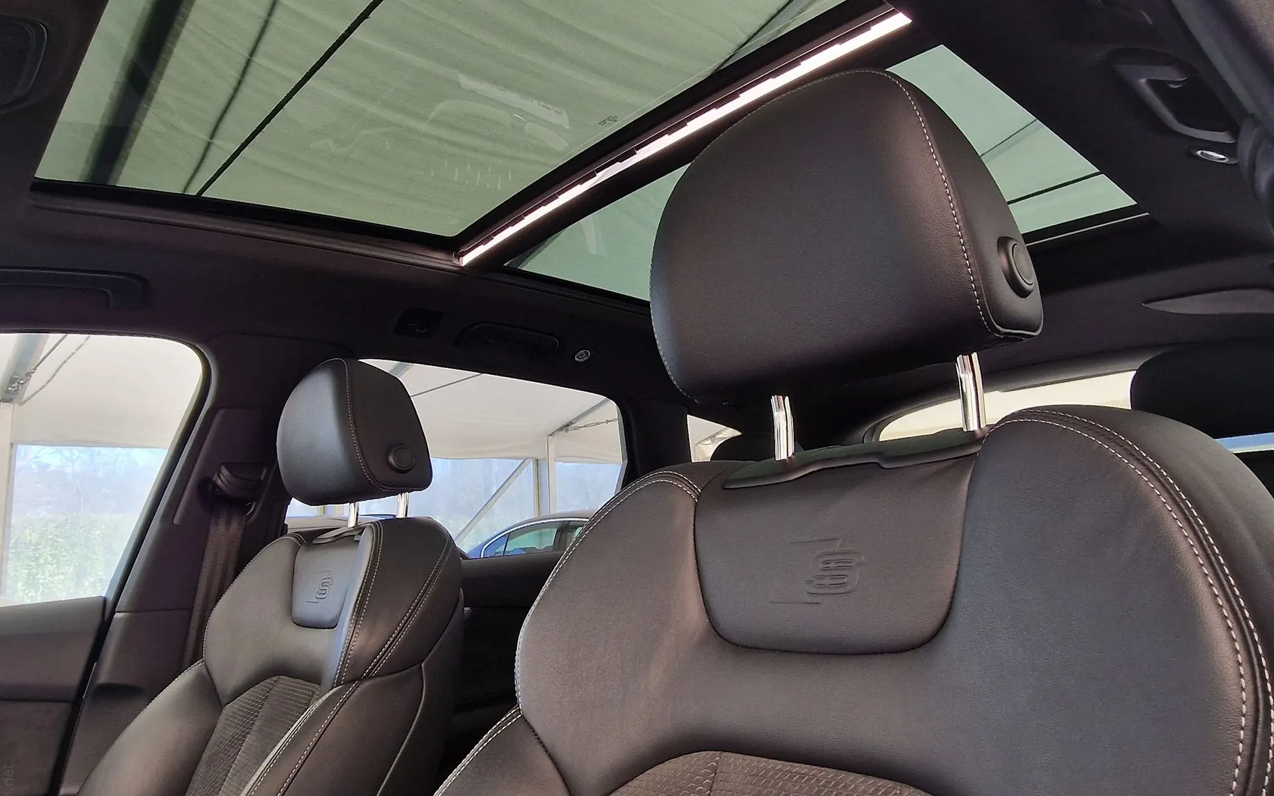 Notranja slika - Audi Q7 - 3.0TDI-QUATTRO-3XS LINE-PANORAMA-MATRIX-ACC-ZRAČ.. - 11