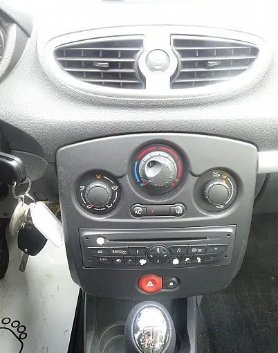 Zunanja slika - Renault Clio - Grandtour 1.2 16V FINANCIRANJE BREZ POLOGA - 9