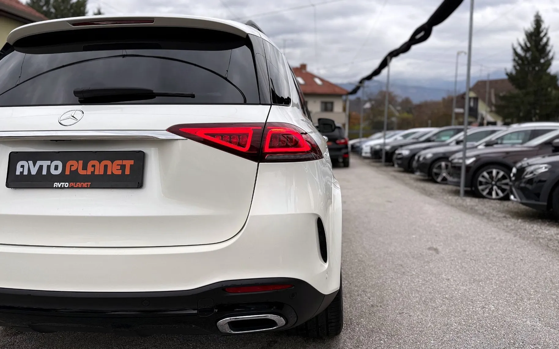 Zunanja slika - Mercedes-Benz GLE-Razred - GLE 350 d 4MATIC AMG LiNE AIRMATIC LED ACC 360K 21 - 12