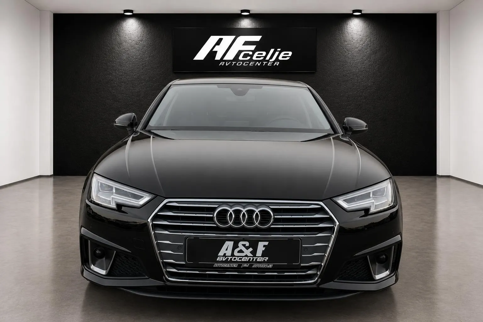 Zunanja slika - Audi A4 - 2.0 TDI-AUT-S LINE-96.000km-NAVI-LIZING ZA TUJCE- - 2