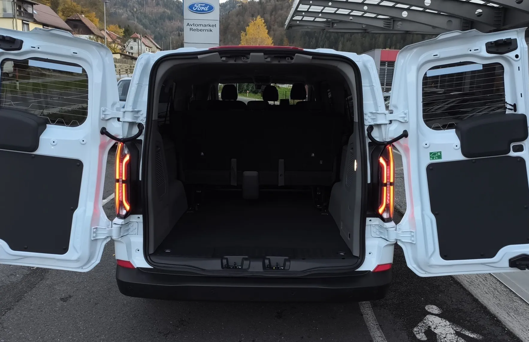 Zunanja slika - Ford Transit - Custom Kombi TREND - 14