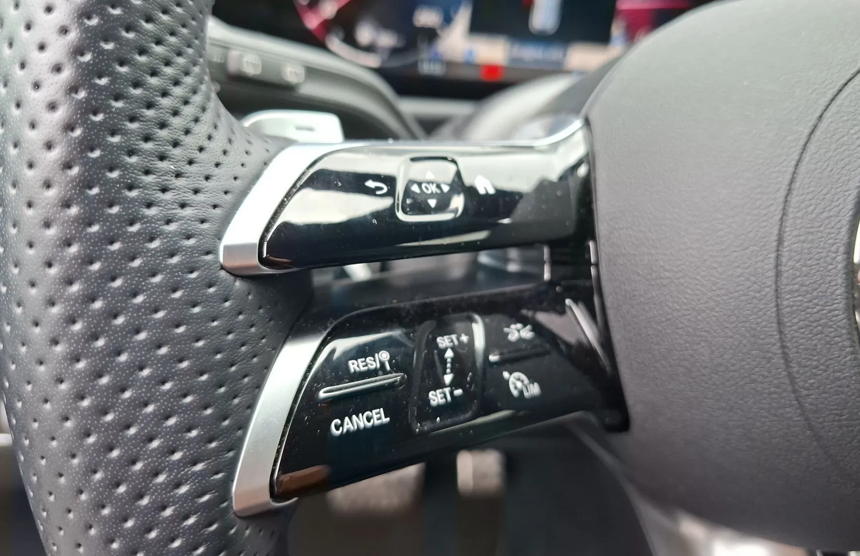 Zunanja slika - Mercedes-Benz GLA-Razred - GLA 200 d AMG Line Avt. - 16