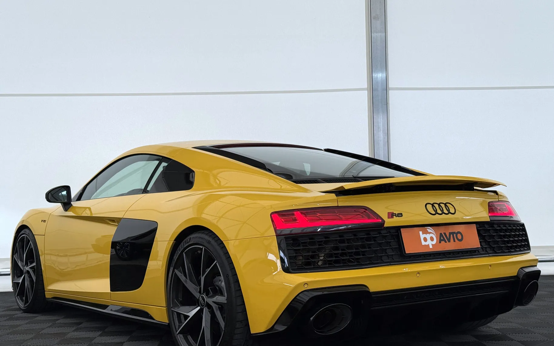 Zunanja slika - Audi R8 - Coupé V10 performance quattro S-tronic - 4