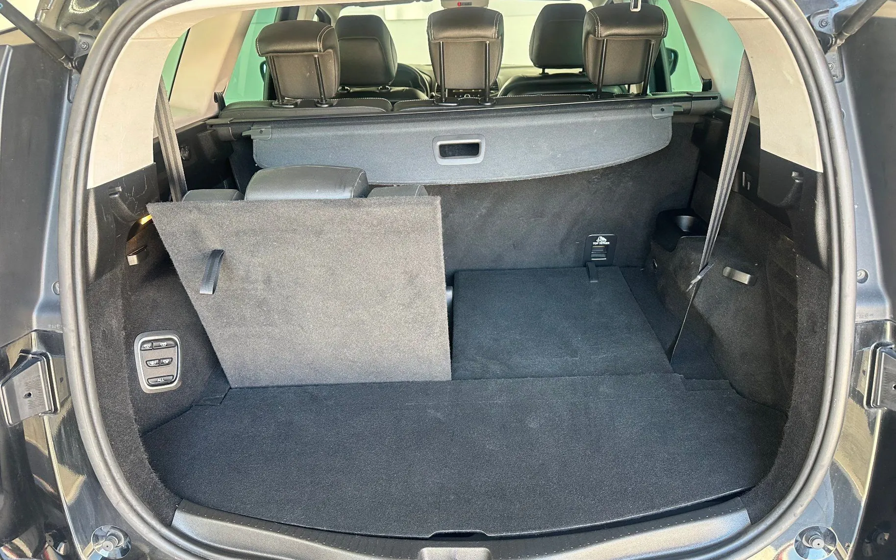 Zunanja slika - Renault Grand Scenic - Blue dCi 120 Intens.KAMERA.NAVI.USNJE.KLJUKA.7SEDE - 2