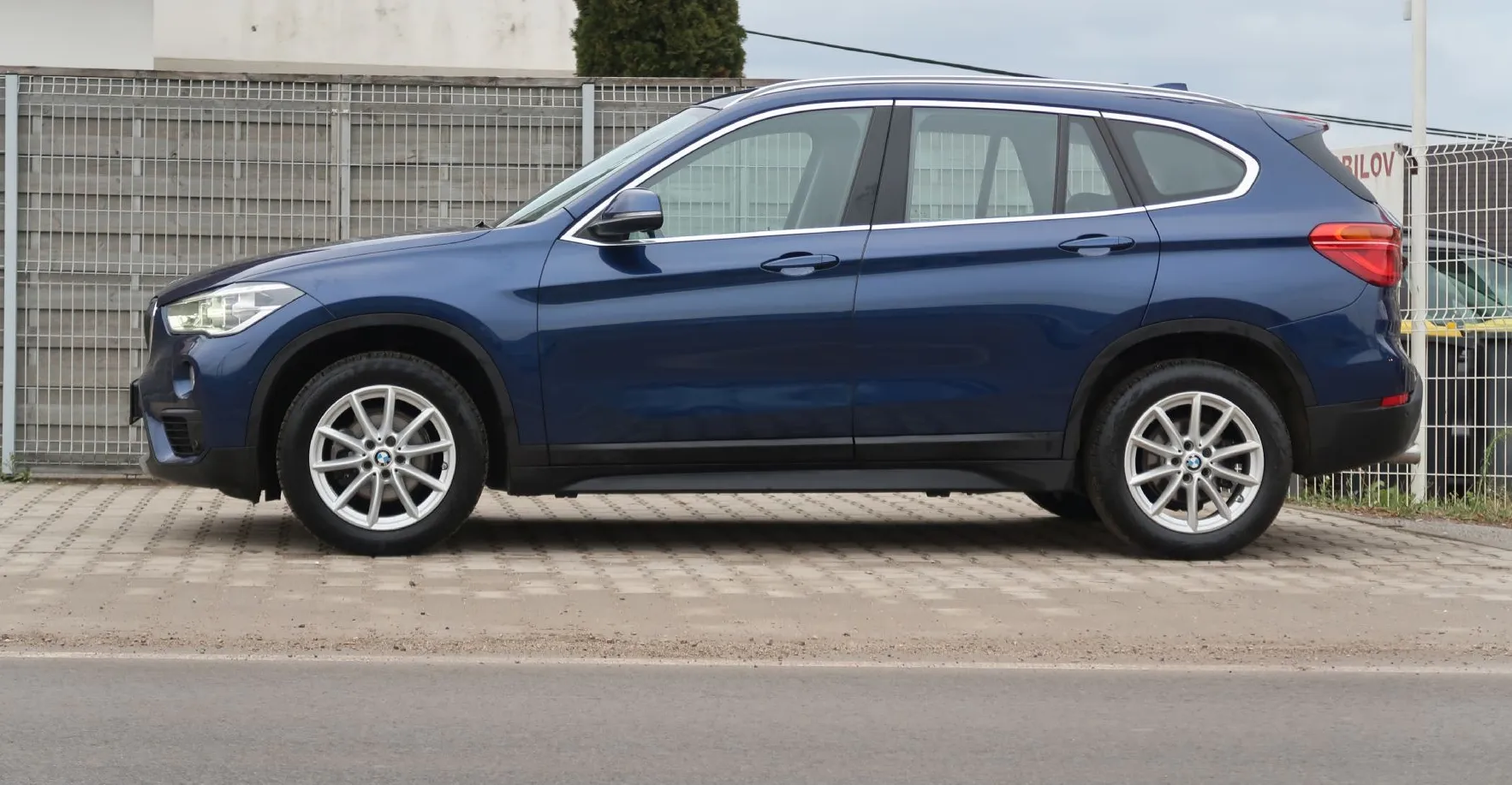Zunanja slika - BMW X1 - serija :  sDrive16d-NAVI-ALU-PDC-KAMERA-LED - 10