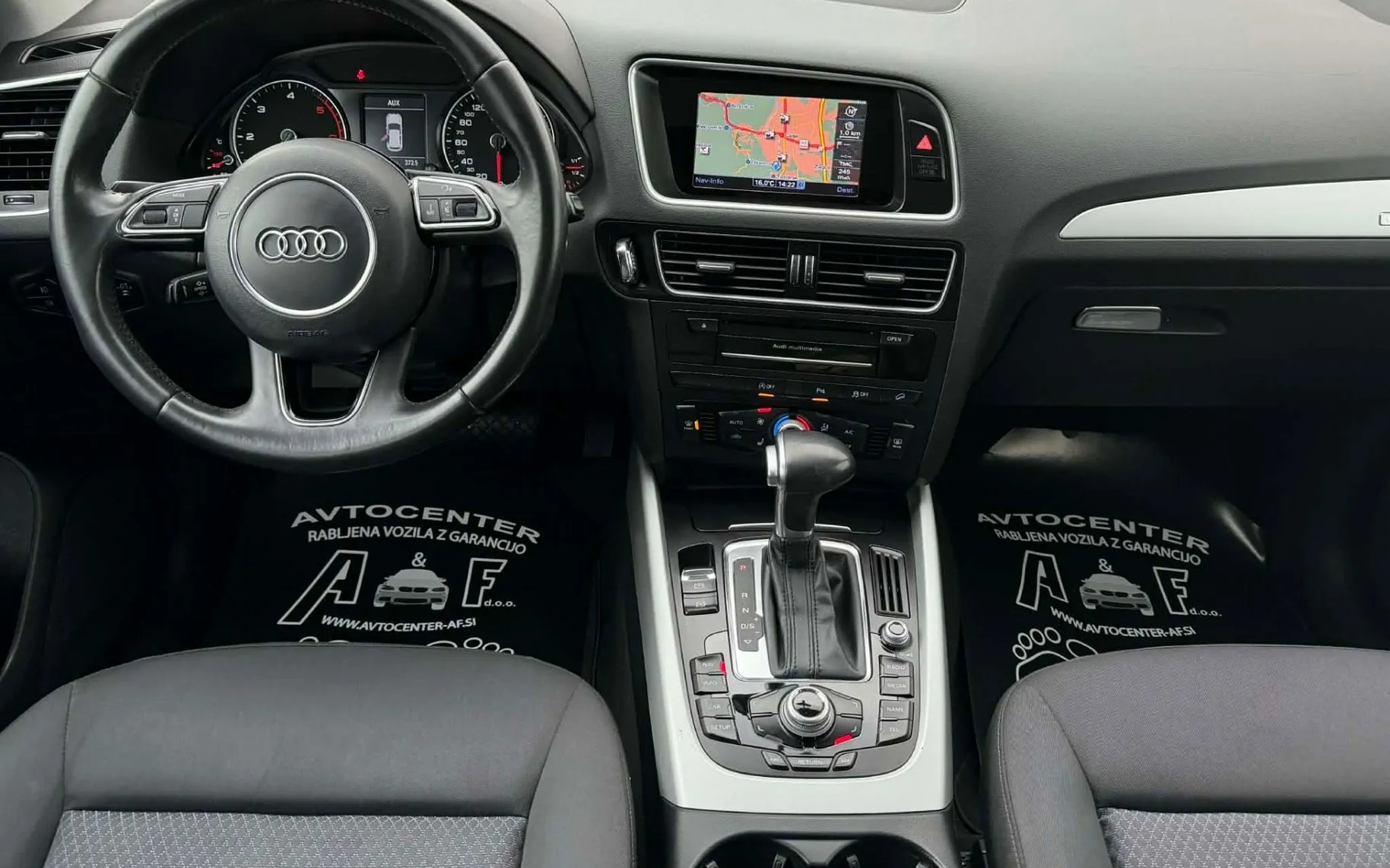 Notranja slika - Audi Q5 - 2.0 TDI-Q-4X4-AUT-XENON+LED-LIZING ZA TUJCE- - 20