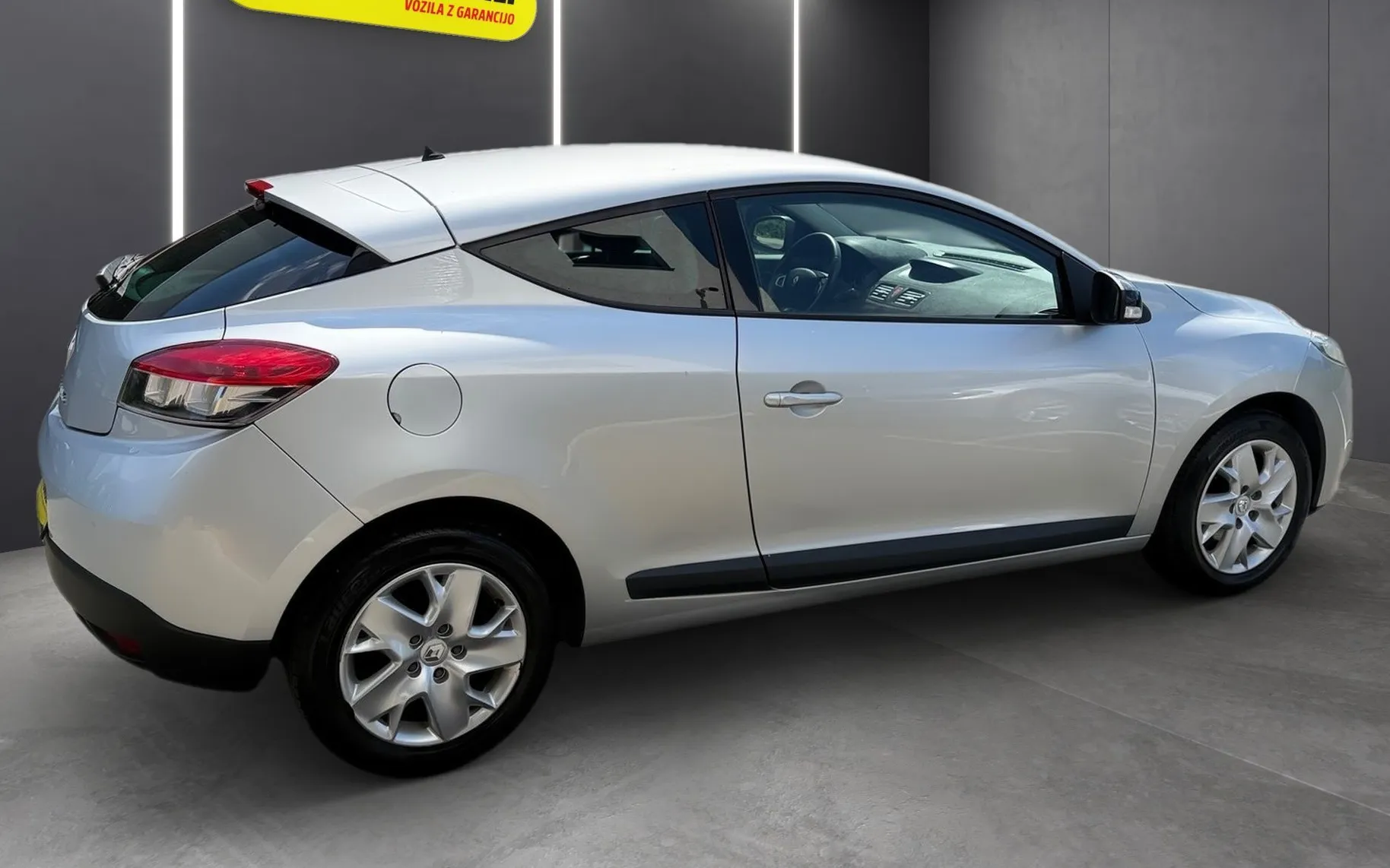 Zunanja slika - Renault Mégane - Megane 1.6 16V SLOVENSKO VOZILO REDNO SERVISIRANO TOP - 8