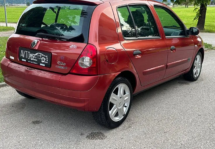 Zunanja slika - Renault Clio - 1.5 dCi Dynamique Confort - 5