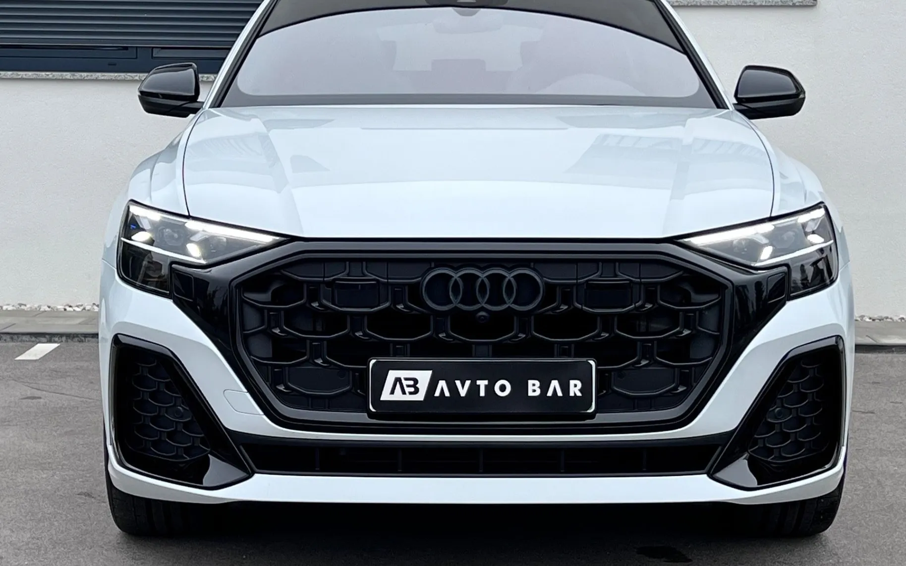 Zunanja slika - Audi Q8 - 50 TDI+1.LAST+SLO+Q+S-LINE+210kW+MATRIX+PANORAMA - 2