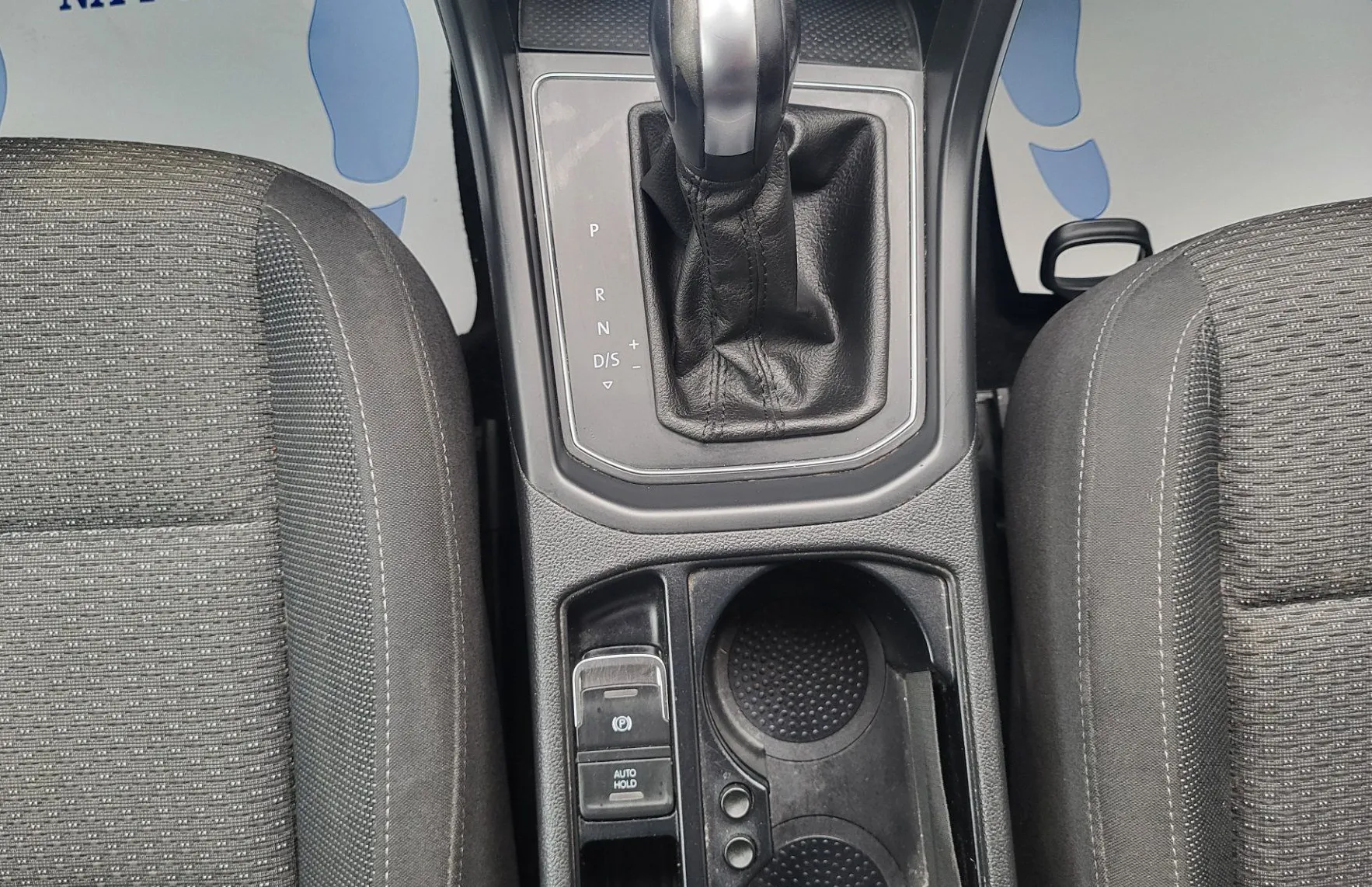 Zunanja slika - Volkswagen Touran - 2.0 TDI DSG 7 sedežni-acc-pdc-alu-radar - 14