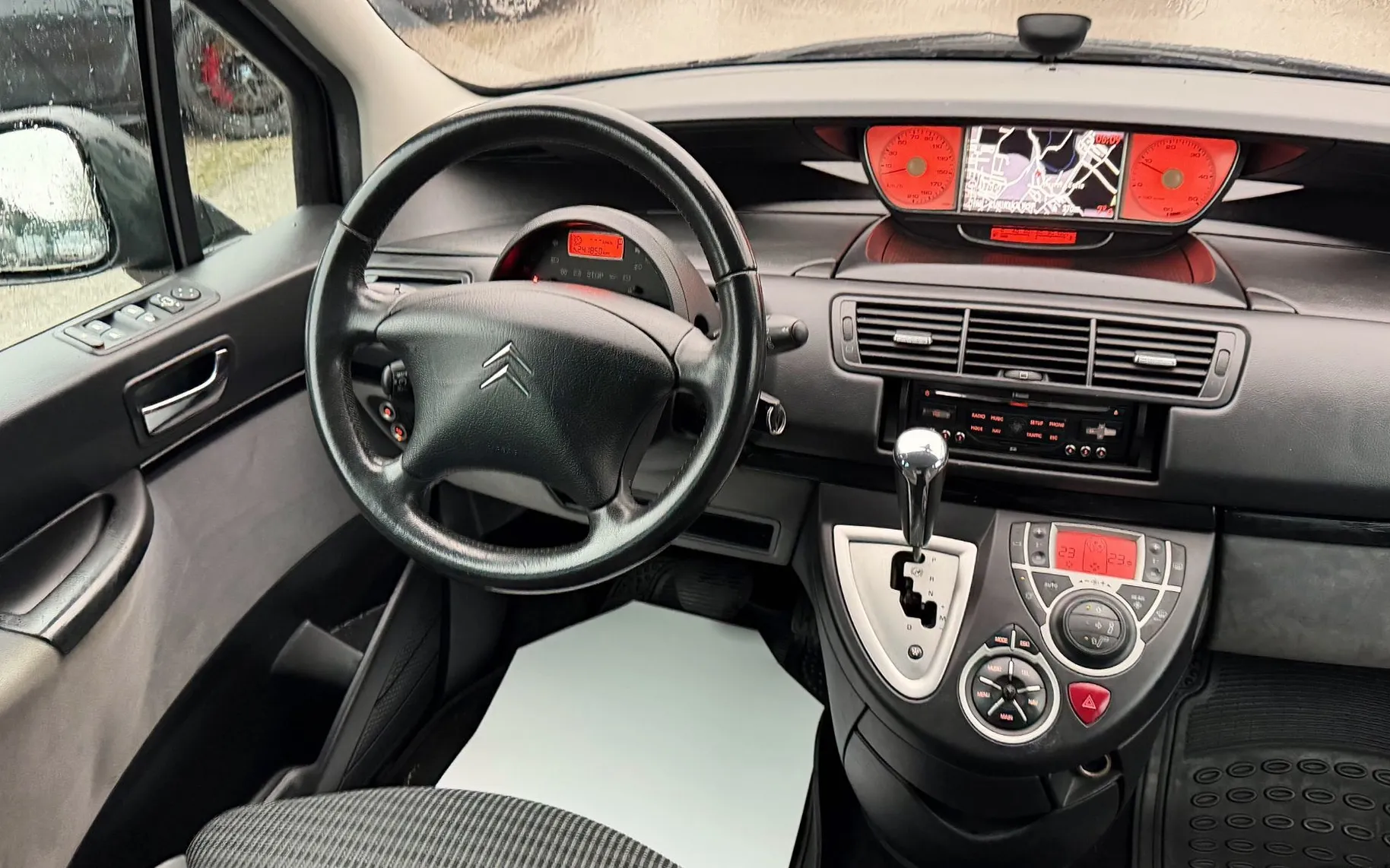 Zunanja slika - Citroën C8 - 2.0 HDi 160 SLO.VOZILO 1.LASTNIK 7 SEDEŽEV NAVI - 15