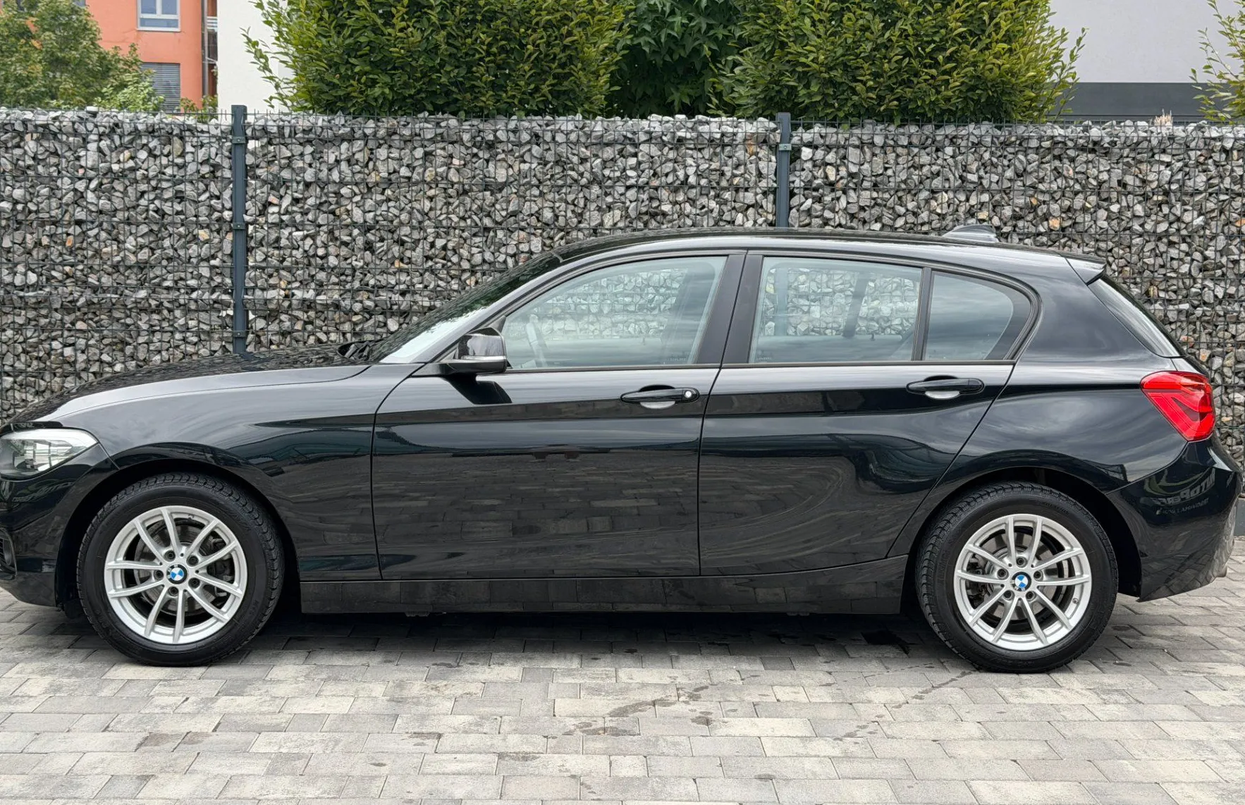 Zunanja slika - BMW Serija 1 - : 114d M Sport | Navi | PDC | LED - 8