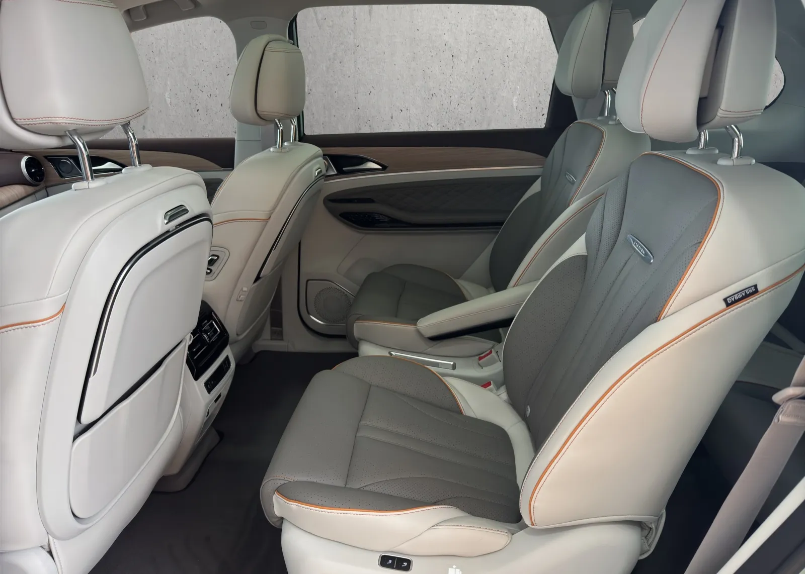 Zunanja slika - Forthing T5 EVO - 1.5T EXCLUSIVE - 2
