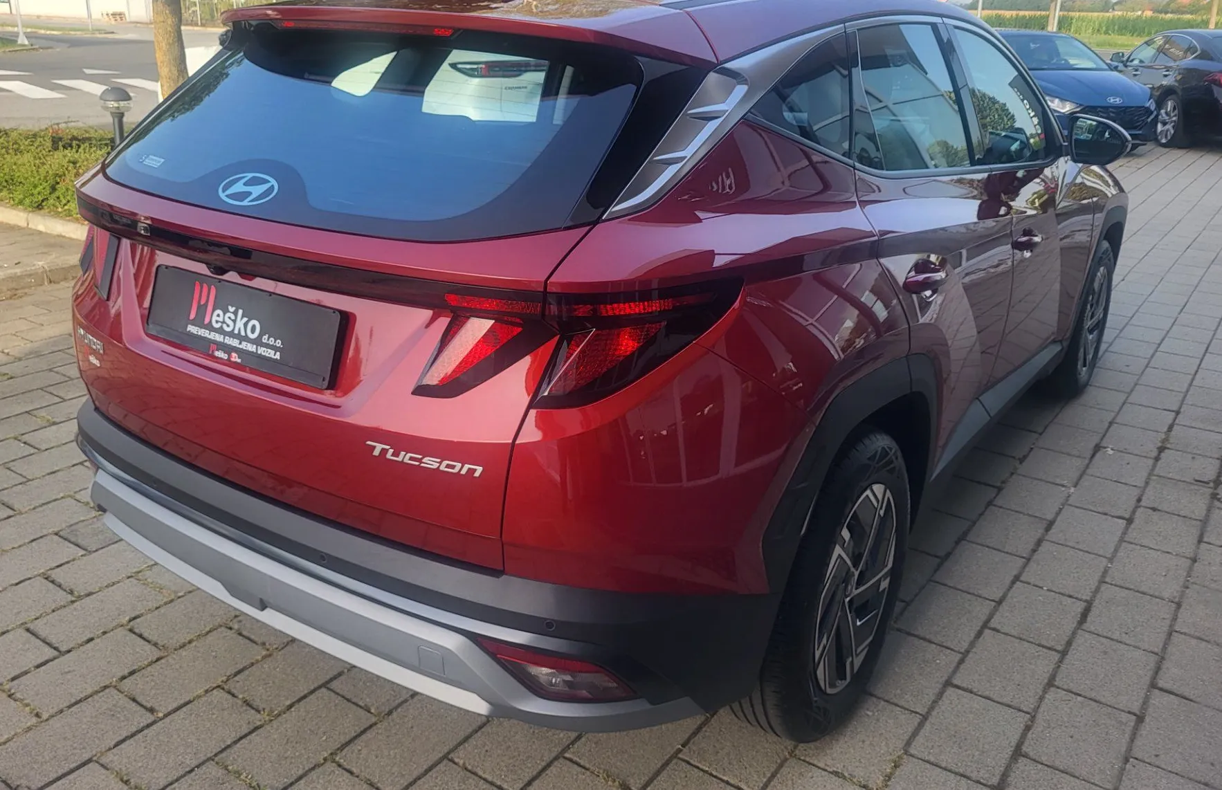 Zunanja slika - Hyundai Tucson - 1.6 T GDI slo-1last-tov.garancija-navi-pdc-kamera - 5