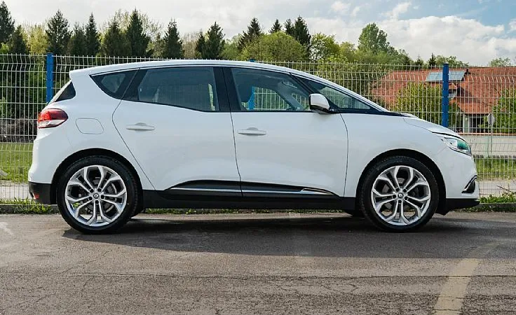 Zunanja slika - Renault Scénic - Scenic  dCi 110 Energy - 4