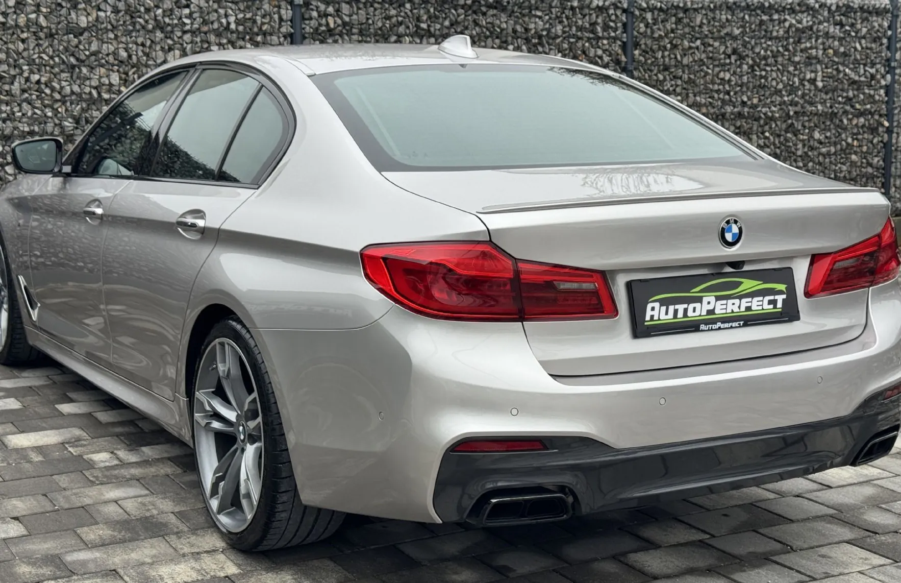 Zunanja slika - BMW Serija 5 - : M550i xDrive |HUD|MEMORY|MASAŽ|PANO|LASER||WEBAST - 4