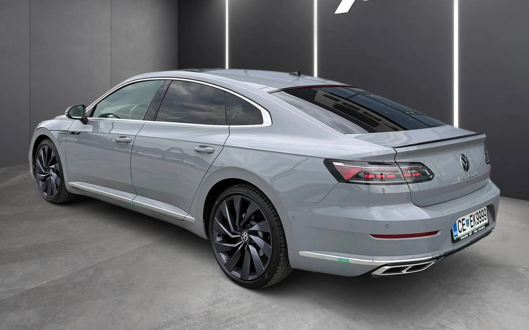 Zunanja slika - Volkswagen Arteon - 2.0 TSI R-Line DSG - 3
