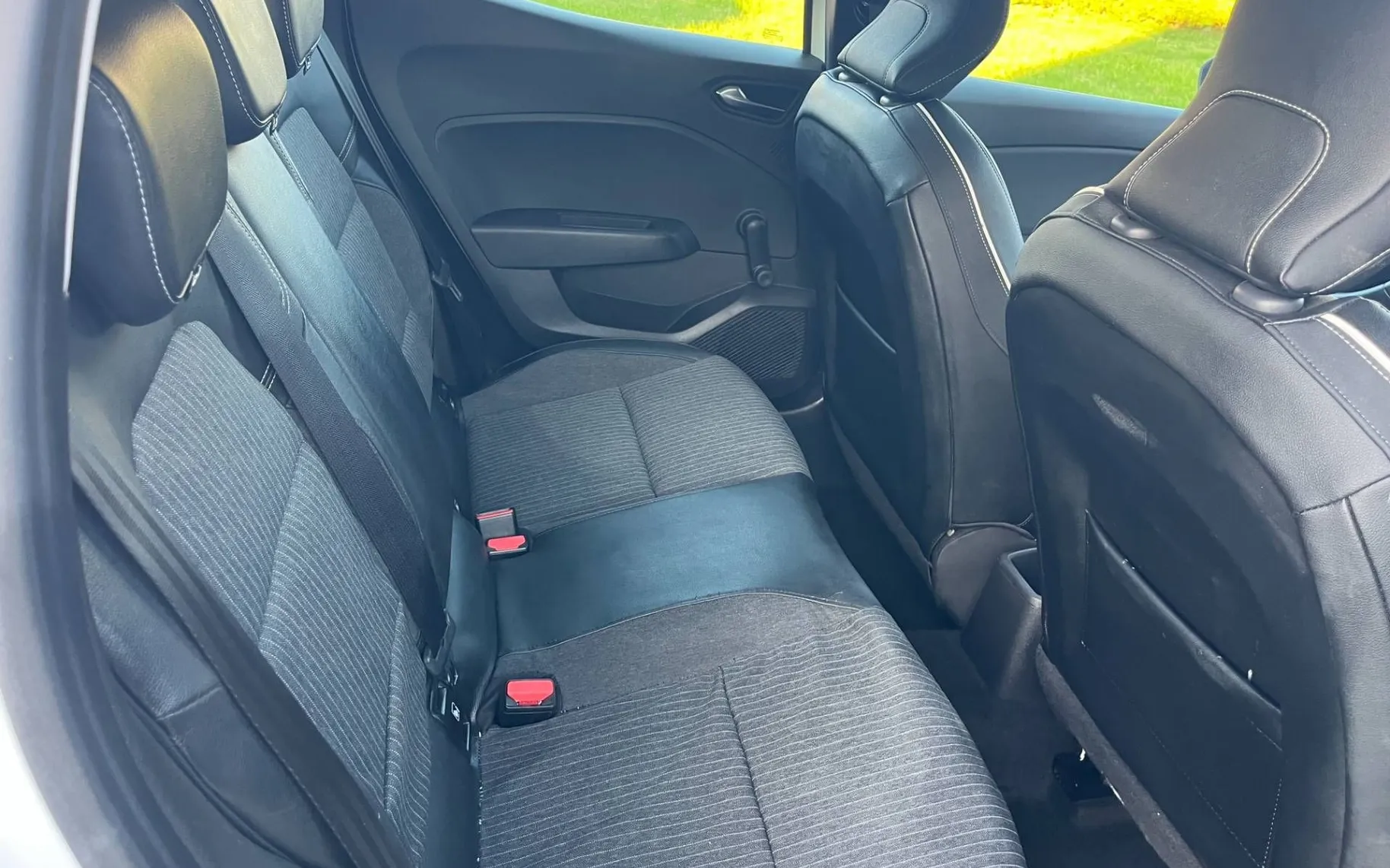 Notranja slika - Renault Clio - SCe 1 LASTNICA-NAVI PDC-ODLIČEN - 10