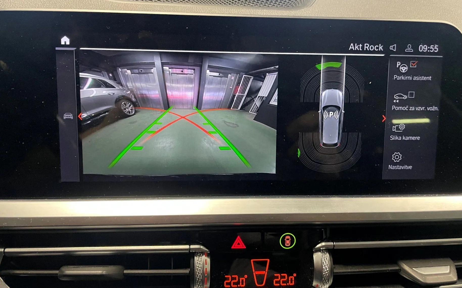 Zunanja slika - BMW Serija 3 - 320d XDrive Sport Line Avt.LED.NAVI.KAMERA.OGR.SE - 21