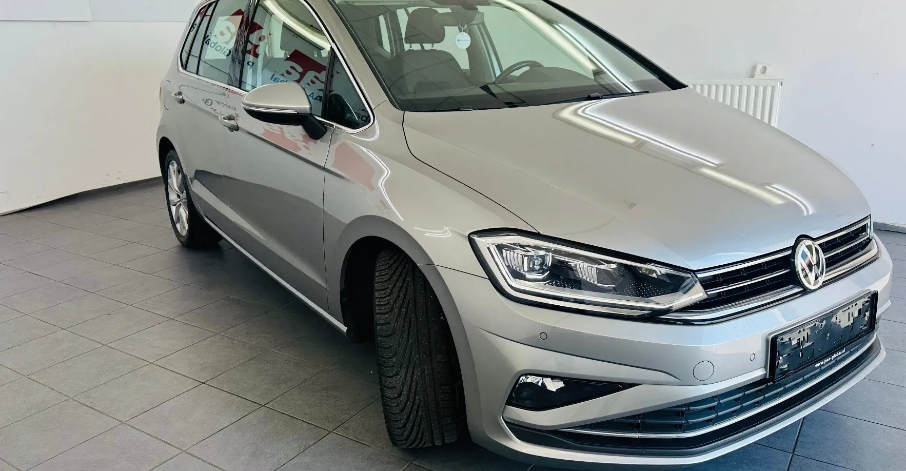 Zunanja slika - Volkswagen Golf - Sportsvan 2.0 TDI Highline DSG.LUKSENBURG.KAMERA.LED.110 KW - 14