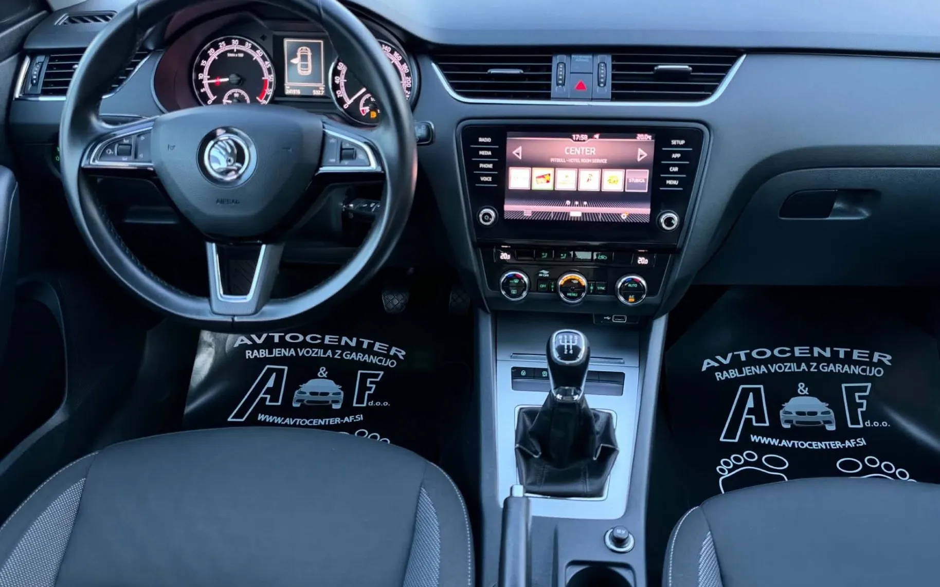 Notranja slika - Škoda Octavia - 1.6 TDI-LED-LIZING ZA TUJCE-TEMPOMAT-PDC- - 8