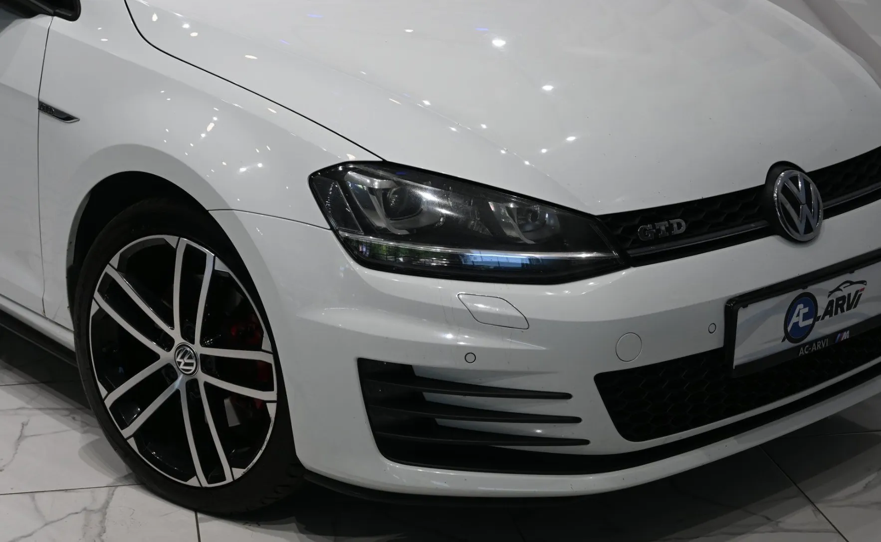 Zunanja slika - Volkswagen Golf - Variant 2.0 GTD BMT DSG - 9