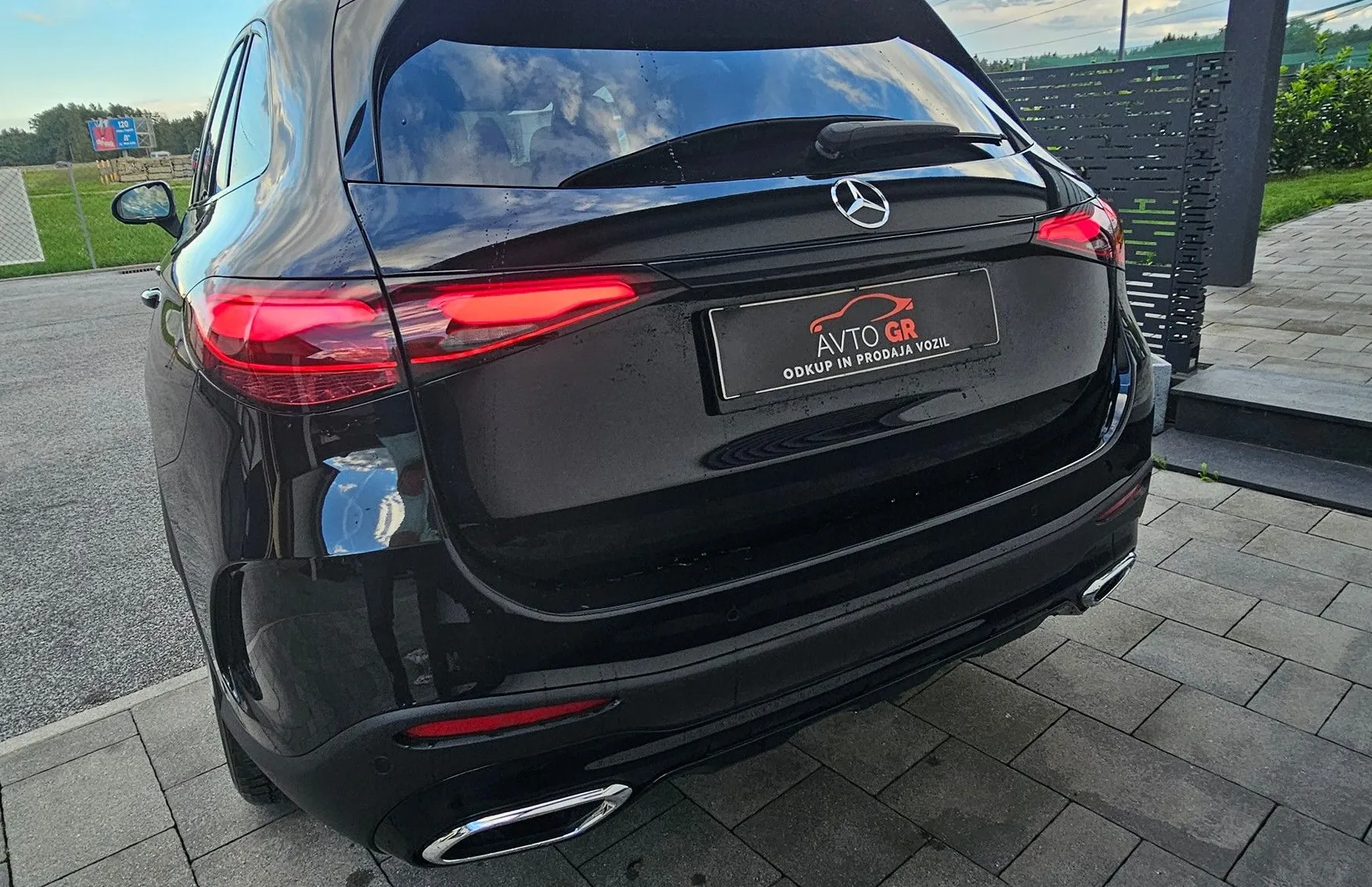 Zunanja slika - Mercedes-Benz GLC-Razred - GLC 220d 4MATIC AMG Line Avt.-Novo- Le 18.000km- - 11