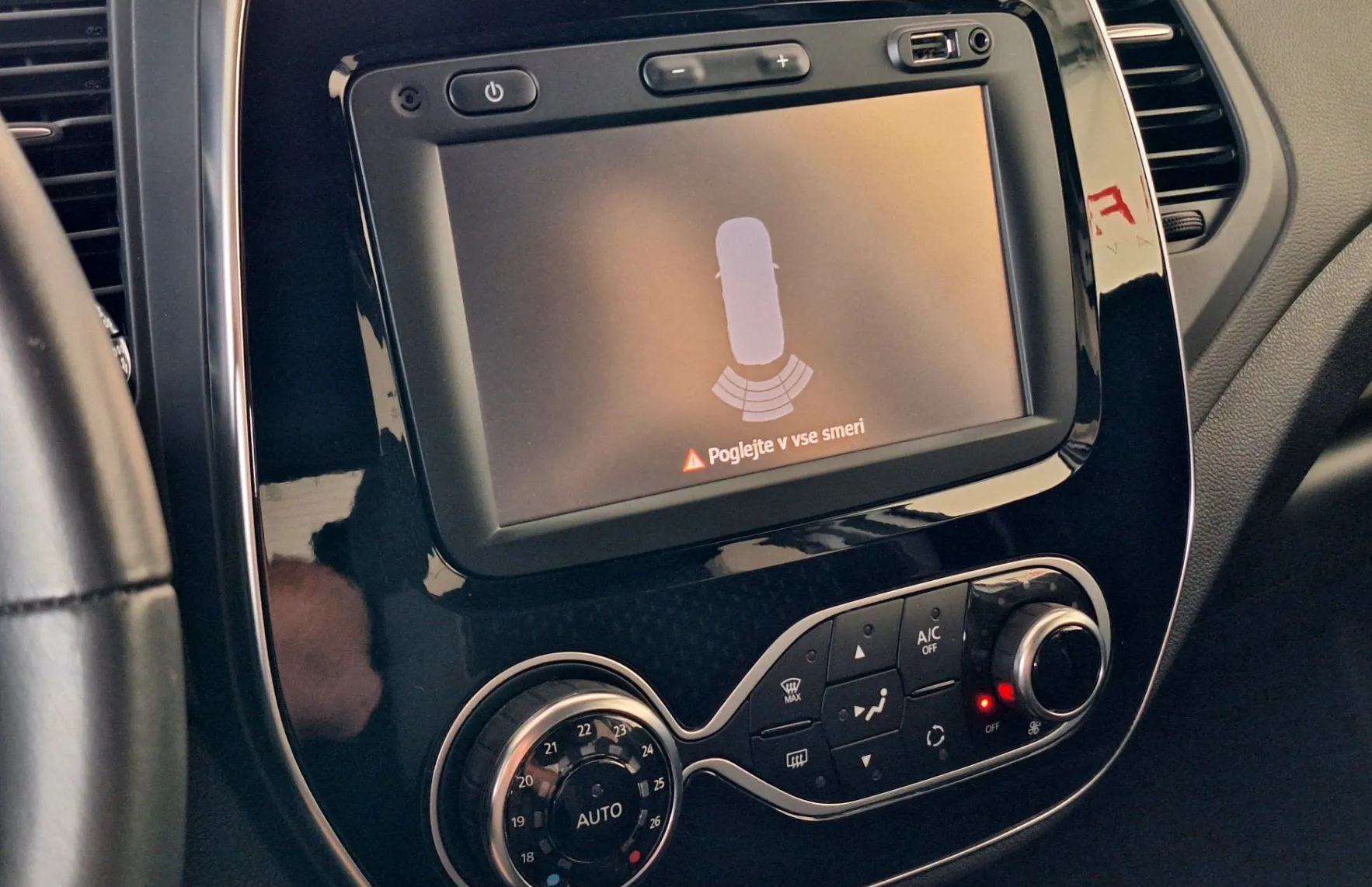 Zunanja slika - Renault Captur - dCi 110 Energy Iconic•Slovensko vozilo•1.Lastnik• - 16