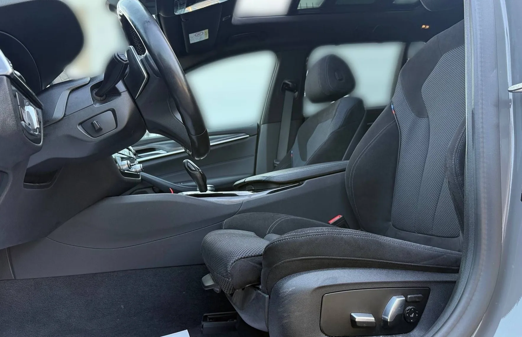 Zunanja slika - BMW Serija 5 - Touring: 530d M SPORT PAKET PANO LED ALCANTARA KAMERA NA - 13