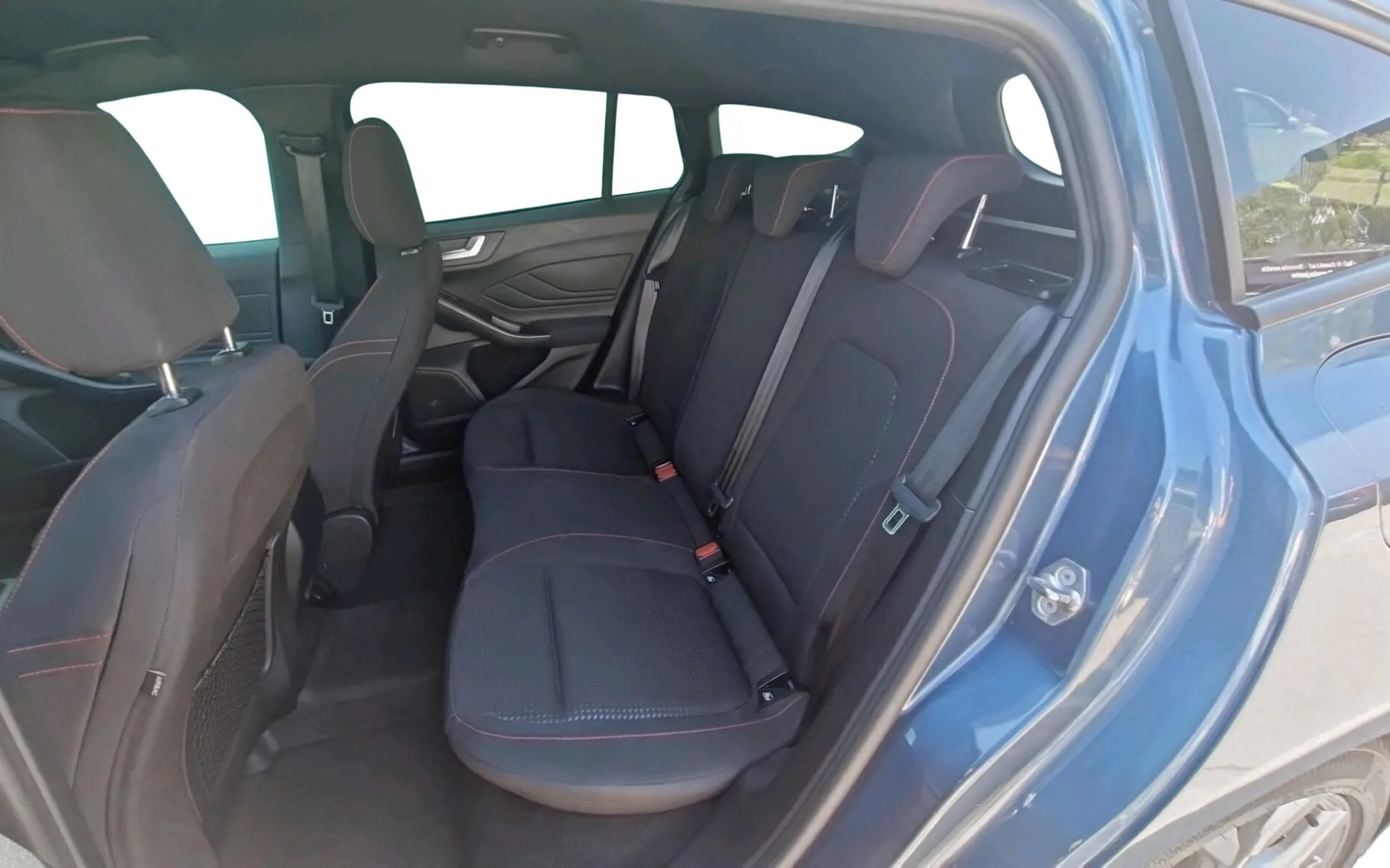 Zunanja slika - Ford Focus - Karavan 1.0 EcoBoost mHEV ST-Line Avt.-SLO-LED-KAM - 6