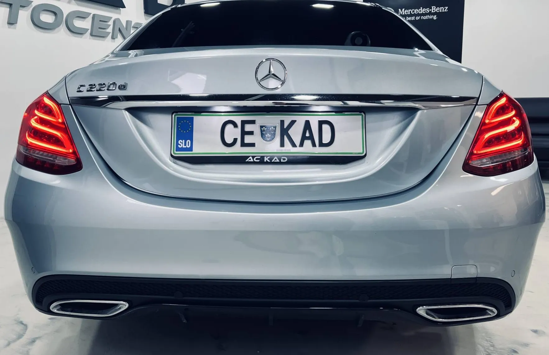 Zunanja slika - Mercedes-Benz C-Razred - C 220 d AMG LINE - KAMERA-LED-NAVI-GRETJE HLAJEN.. - 6