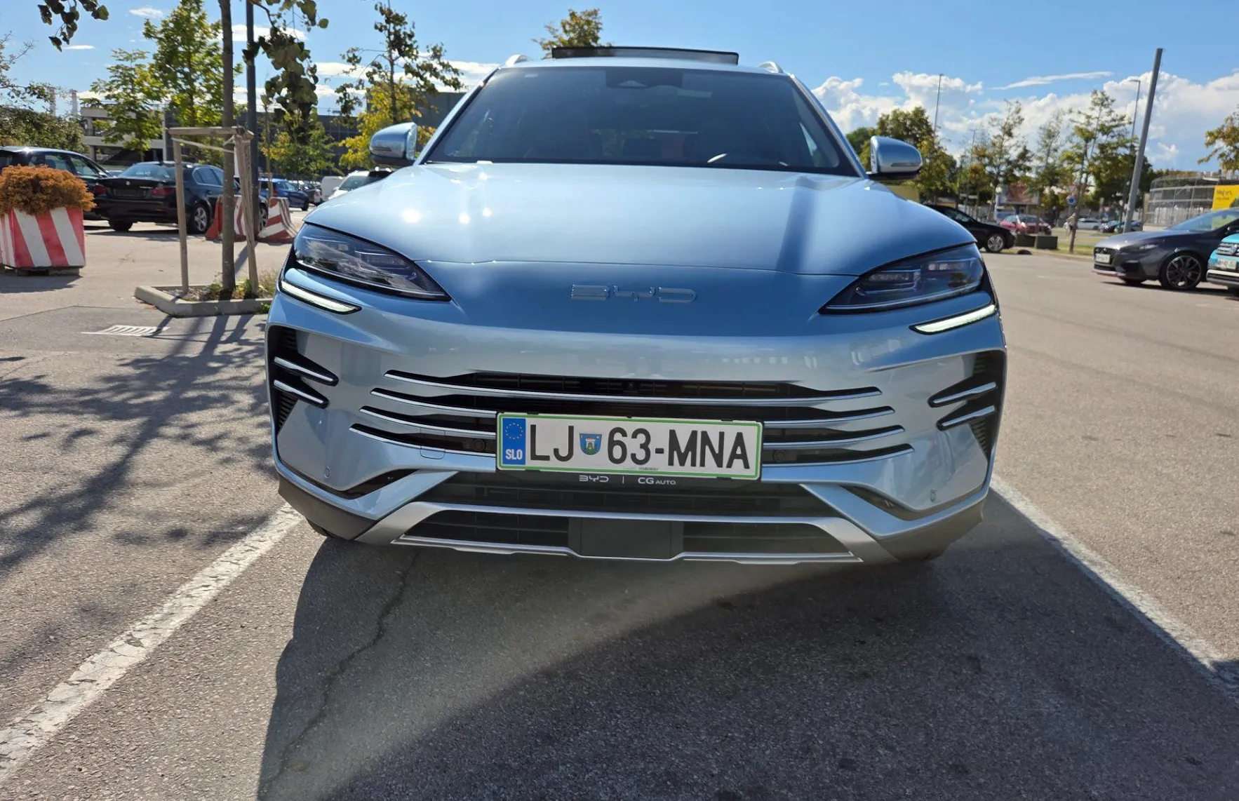 Zunanja slika - BYD SEAL U - DM-i PHEV 18.3kWh AWD Design - 2