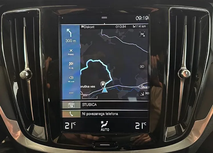 Zunanja slika - Volvo V60 - D3 A Momentum- FULL LED - NAVI - PDC - ODLIČEN - 18