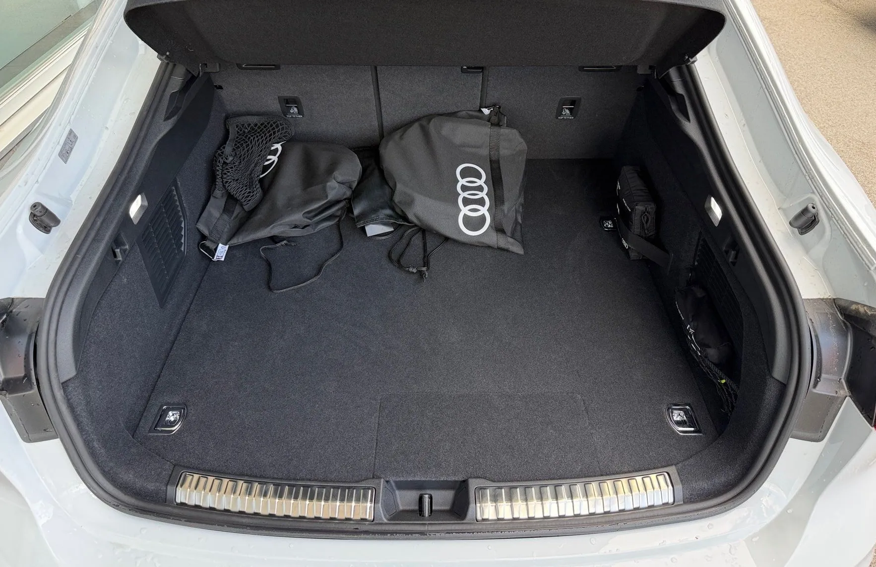 Zunanja slika - Audi A5 - e-hybrid quattro Business S tronic 220kW - 12