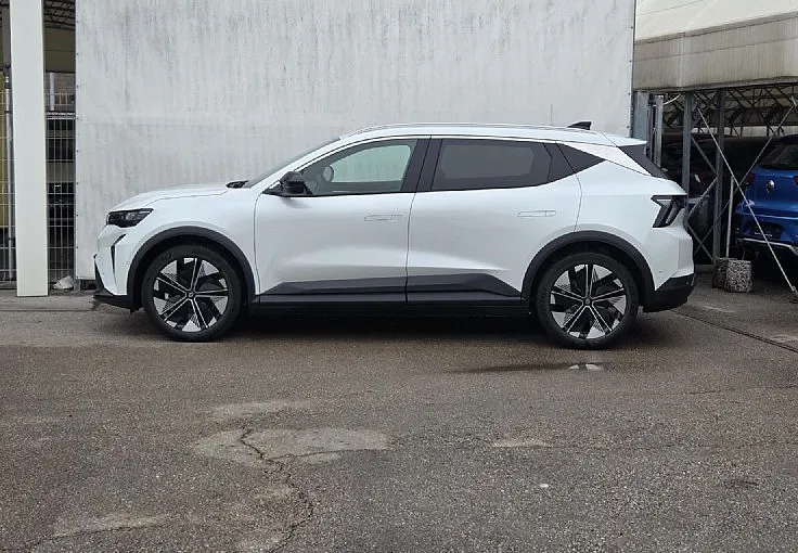 Zunanja slika - Renault Scenic E-tech - Techno E-Tech Electric Comfort range+Paket Zima - 7