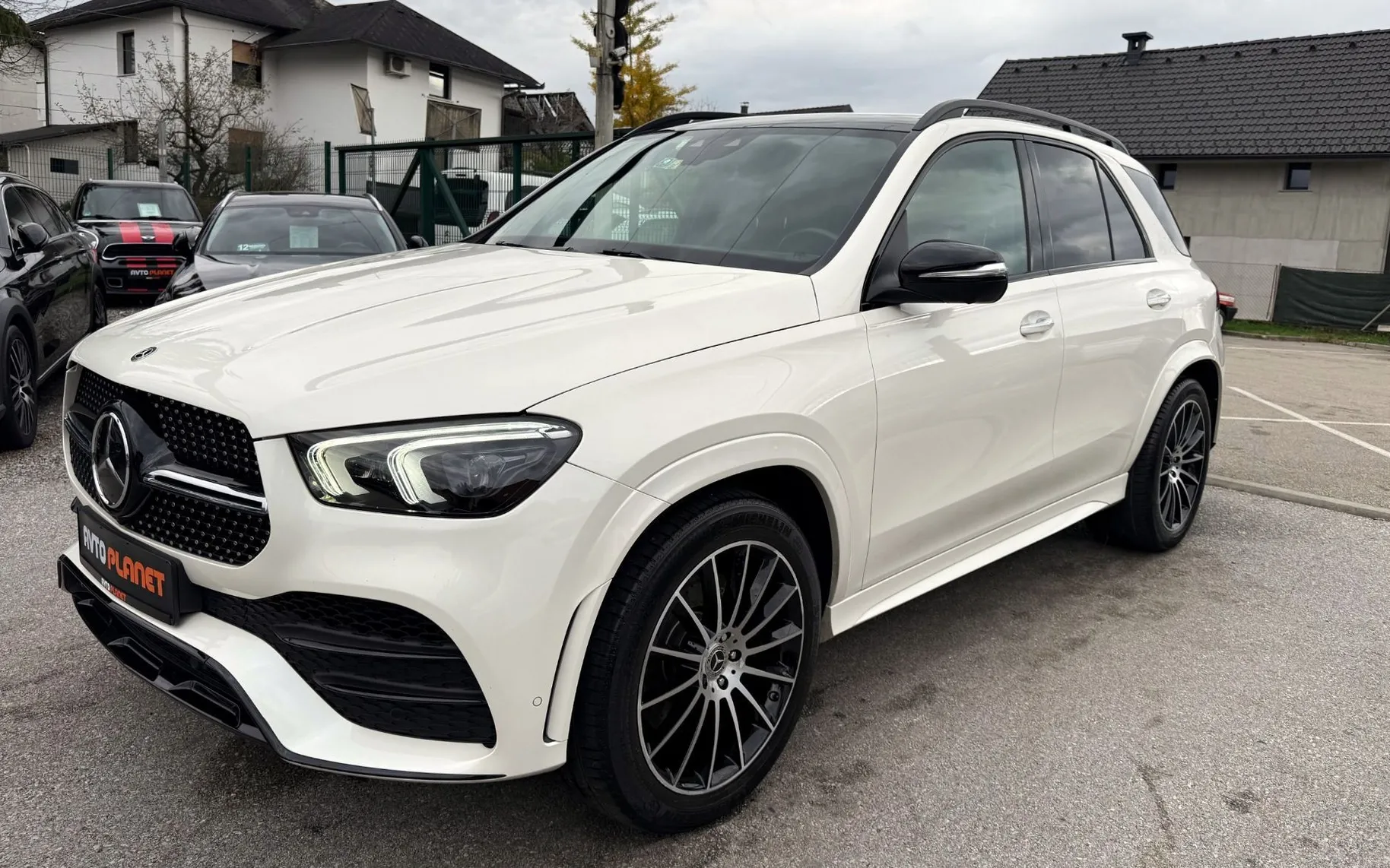 Zunanja slika - Mercedes-Benz GLE-Razred - GLE 350 d 4MATIC AMG LiNE AIRMATIC LED ACC 360K 21 - 1