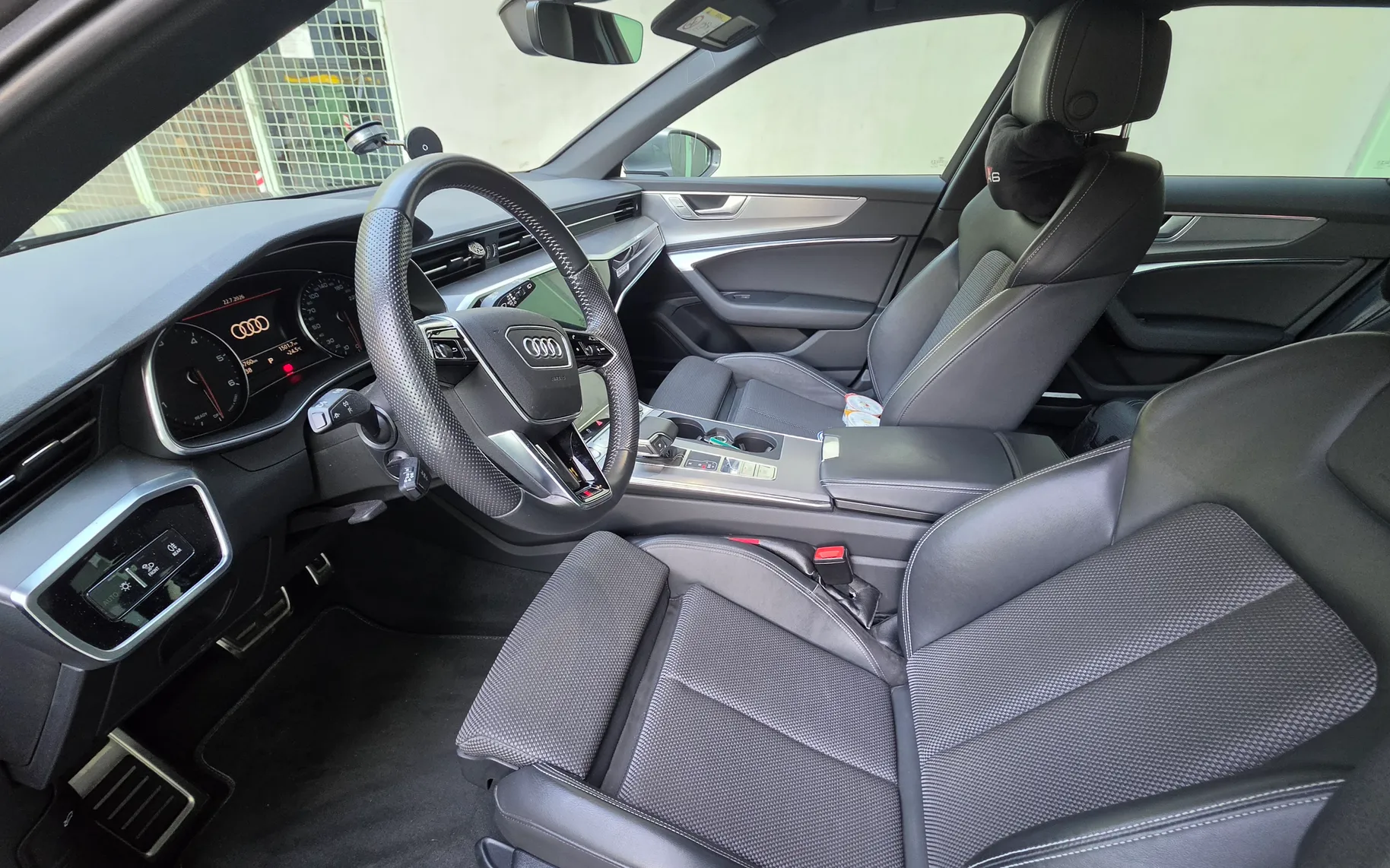 Notranja slika - Audi A6 - Avant (C8) 50 TDI V6 (286 Hp) quattro Mild Hybrid Tiptronic - 17