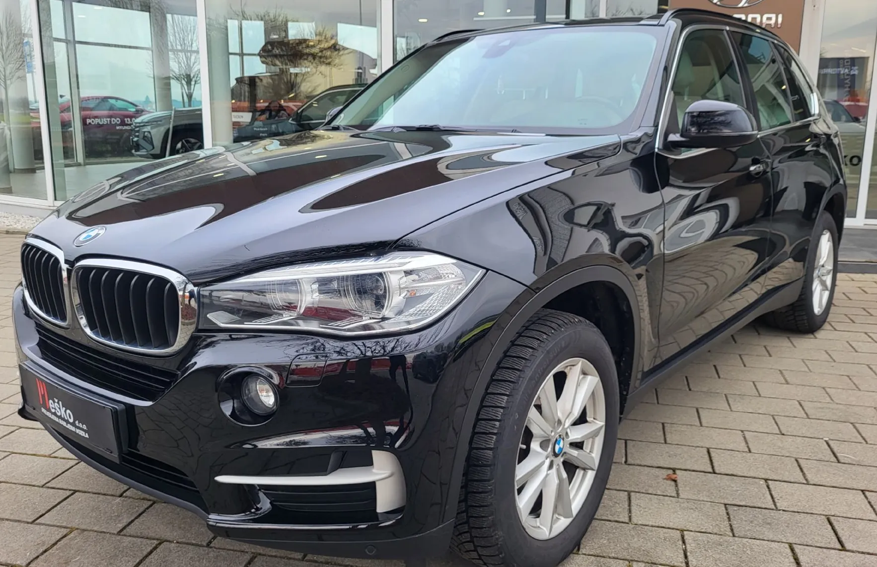 Zunanja slika - BMW X5 - serija : xDrive25d xenon-navi-alu-pdc-kamera-usnje-vl.kljuk - 1