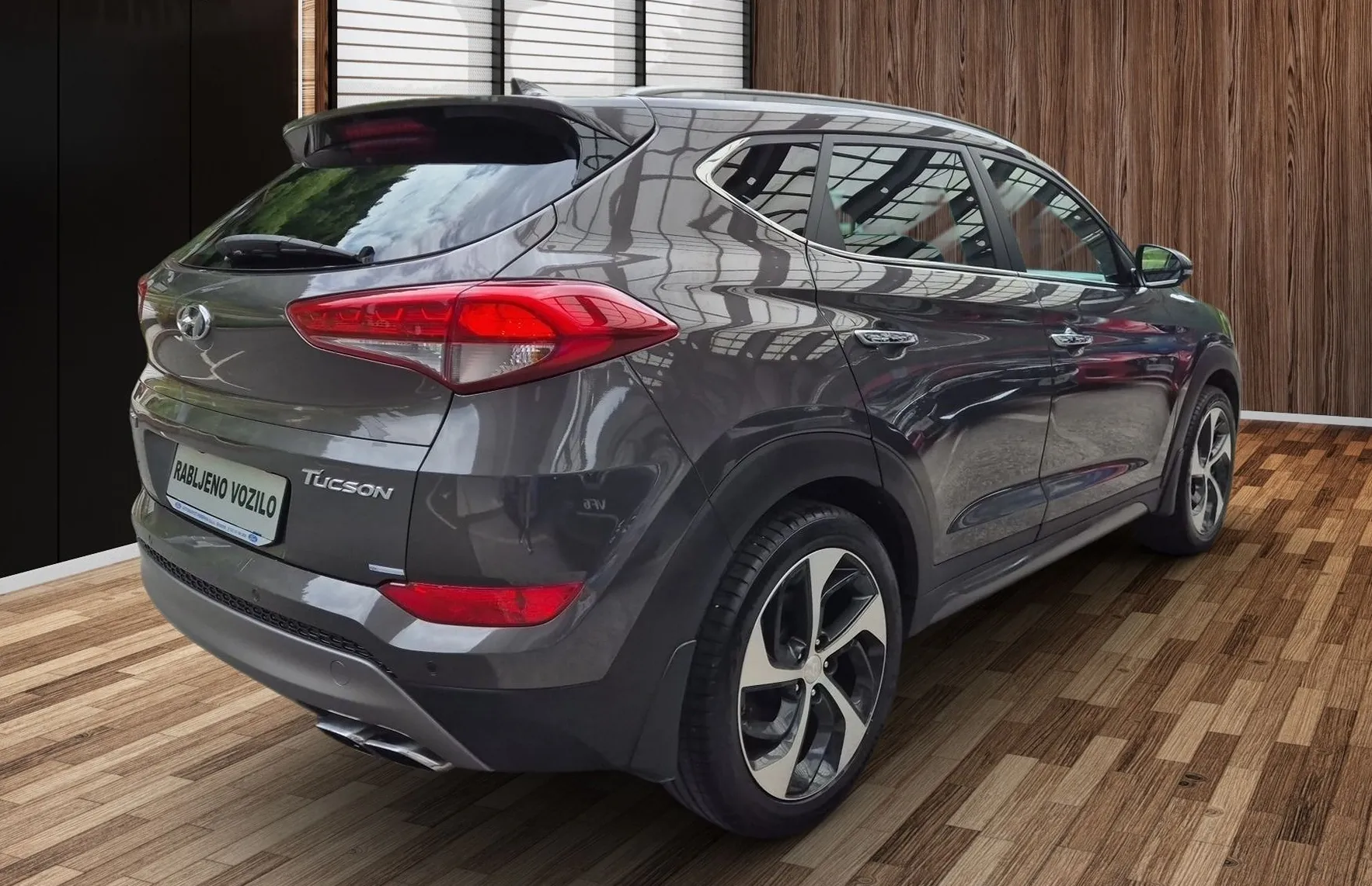 Zunanja slika - Hyundai Tucson - PREMIUM 1.6 T-GDI 177PS-SLO-1.LAST-XENON-NAVI-KAM - 4