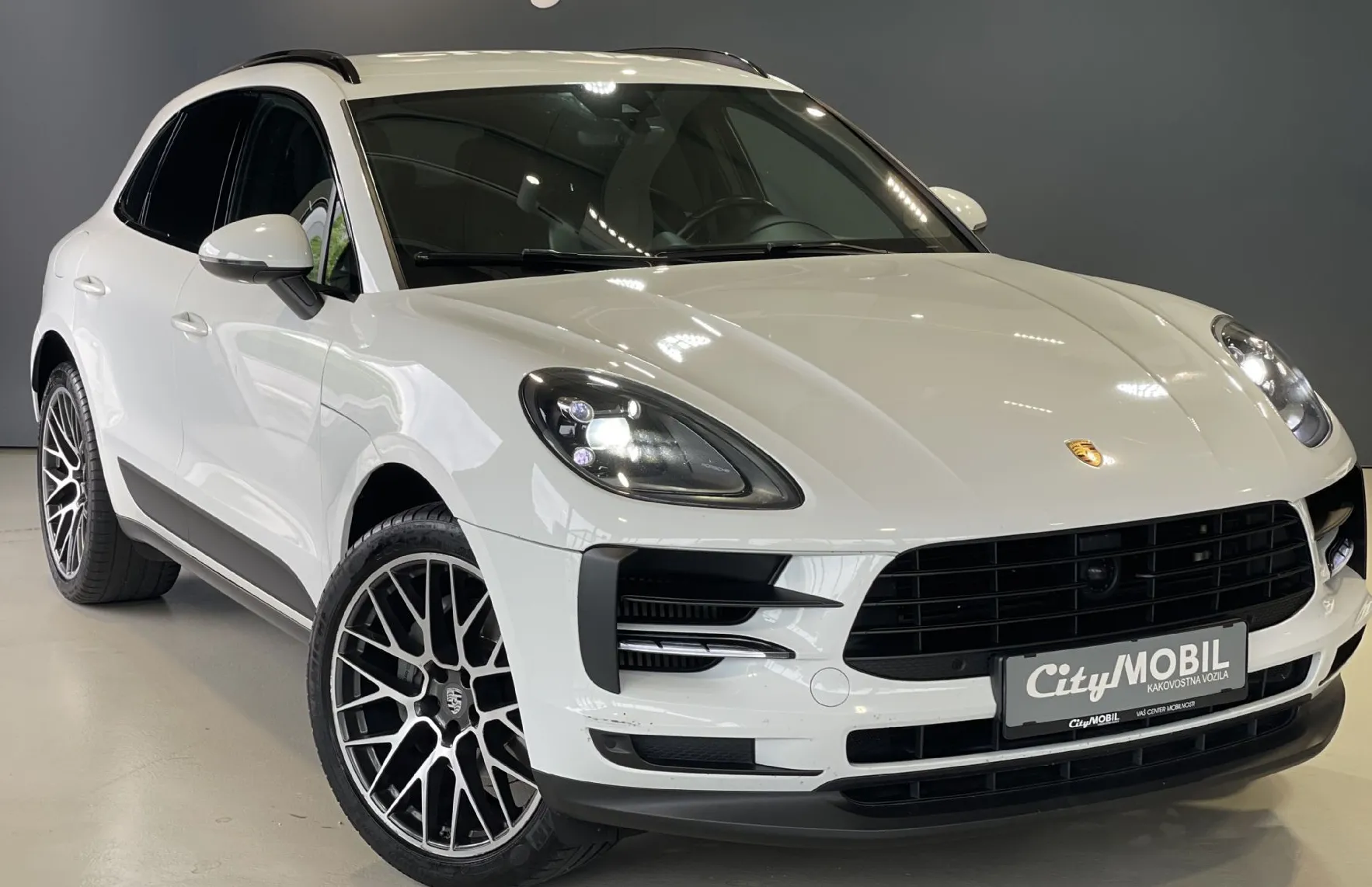 Zunanja slika - Porsche Macan - S-NAVIGACIJA-MEMORY-USNJE-BOSE-RADAR-KAMERA-LED-21 - 3
