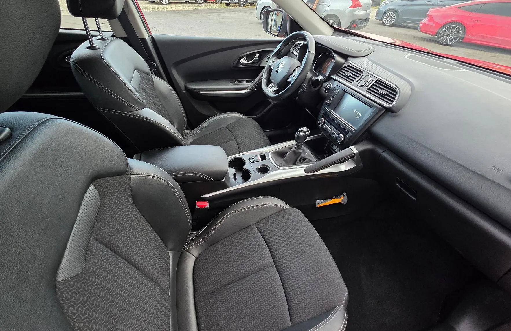 Zunanja slika - Renault Kadjar - dCi 110 BOSE LED-NAVI-KAMERA-NAVI-ALU-VIRUTAL - 11