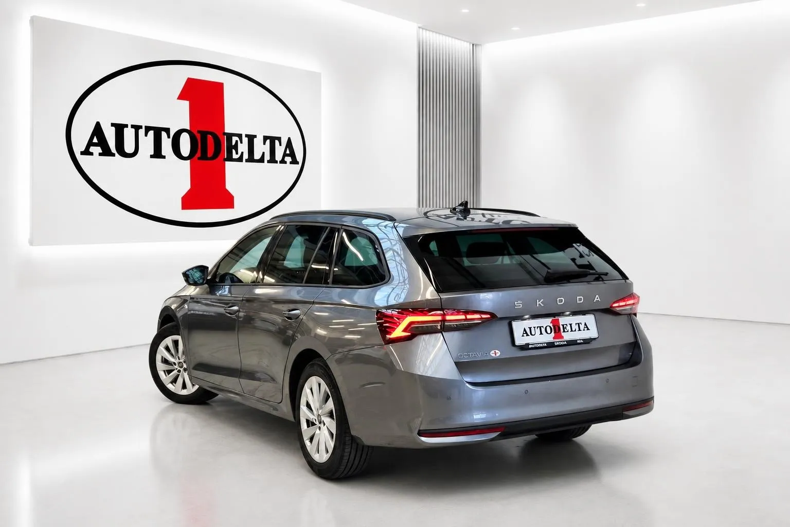 Zunanja slika - Škoda Octavia - Combi 1.5 TSI mHEV Anniversary Edition DSG - 4