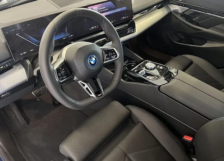 Zunanja slika - BMW i5 - eDrive40  AT  M SPORT - 7