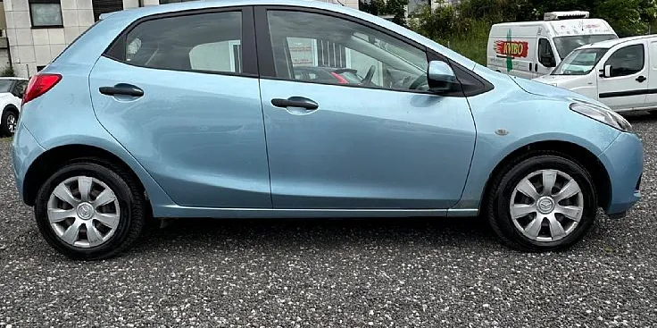Zunanja slika - Mazda Mazda2 - 1.3i CE Plus - 3