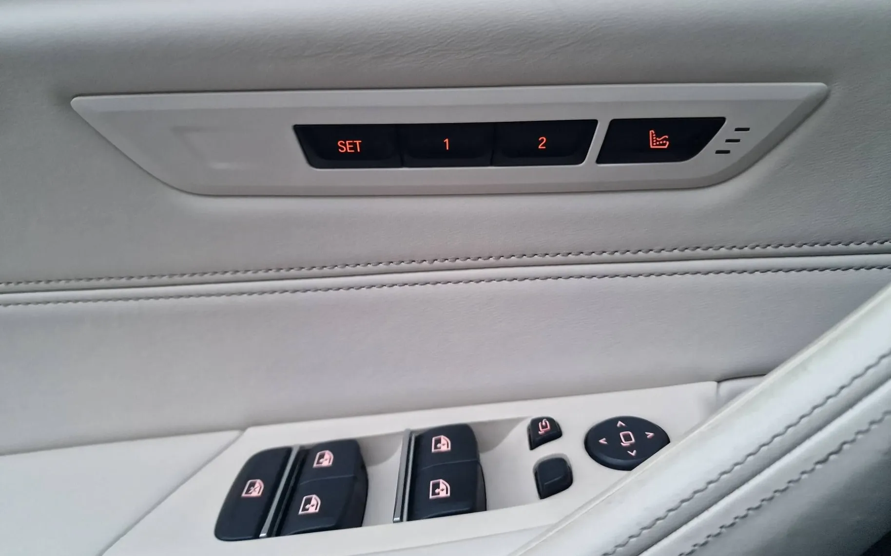 Notranja slika - BMW serija 5 Touring: - 530d xDrive SPORTLINE SERVISIRAN SLO. SOFT-HEAD - 8