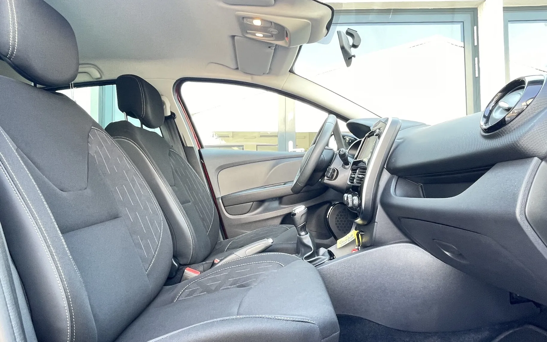 Zunanja slika - Renault Clio - 0.9 TCe 75 LIMITED 1.LASTNICA SLO poreklo - 12
