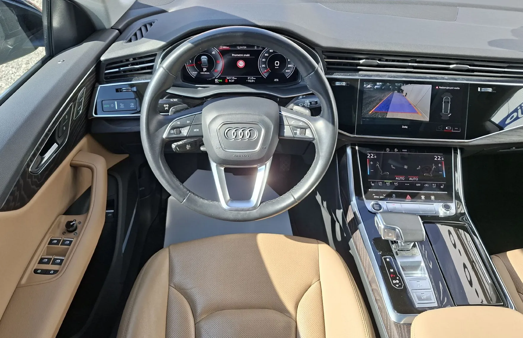 Zunanja slika - Audi Q8 - 45 TDI S-Line Quattro - 10