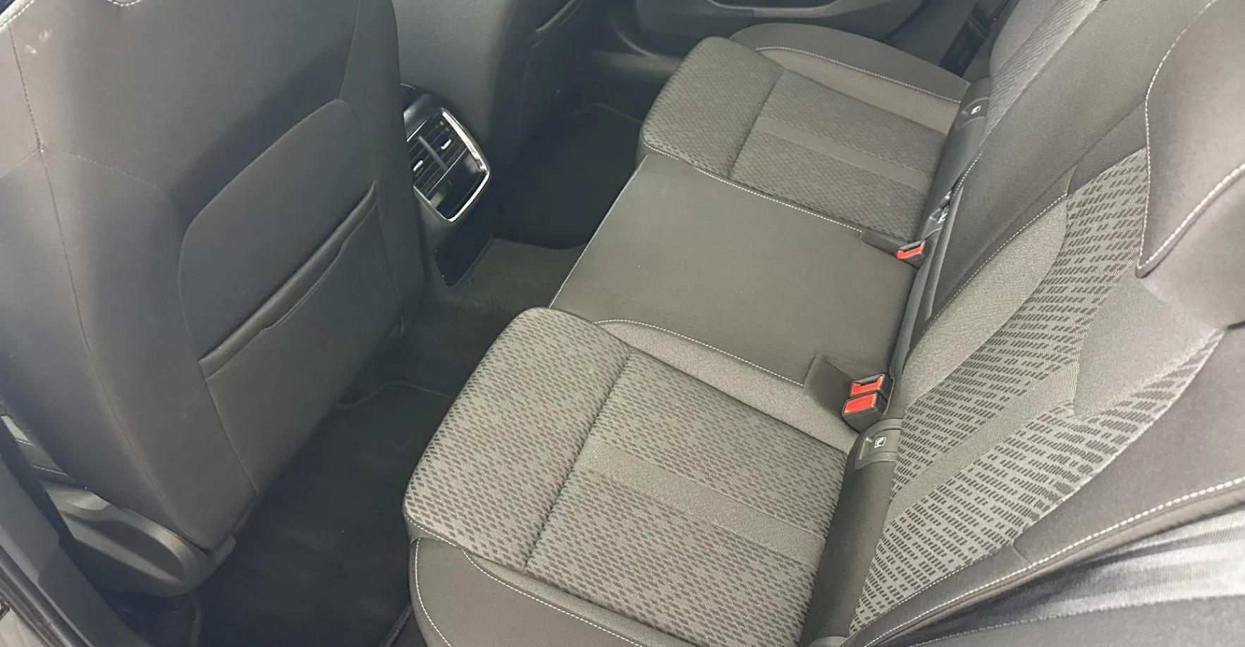 Zunanja slika - Škoda Octavia - Combi 2.0 TDI Style DSG.NEMŠKI.LED.NAVI.GRE.SEDEŽE - 10