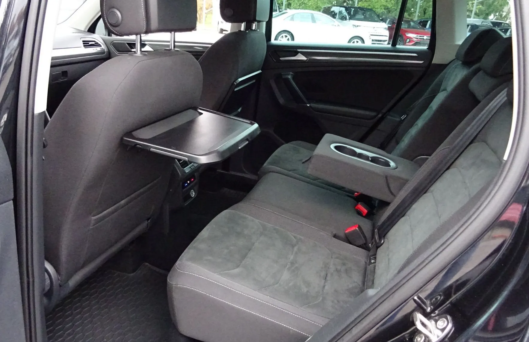 Zunanja slika - Volkswagen Tiguan - 2.0 TDI DSG 4MOT Highline 240KM - SLO - - 10