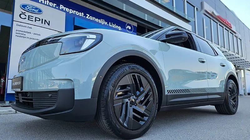 Zunanja slika - Ford Explorer EV - COLLECTION 79kWh RWD ZALOGA  TČ - 10
